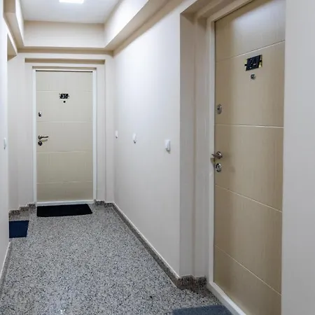 شقة Mb سوبوتيتْسا